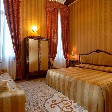 سنتور البندقية